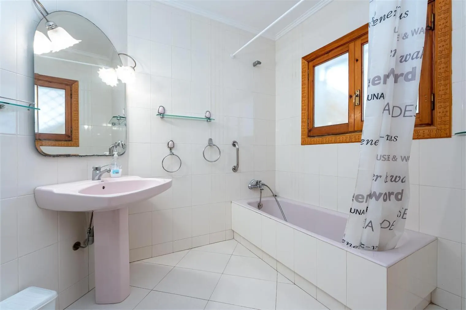 Villa Miguel 0*, Cambrils